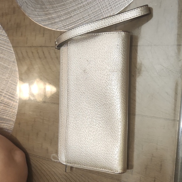 Kate Spade Wellesley Rose Gold Leather Wristlet. - Picture 2 of 14